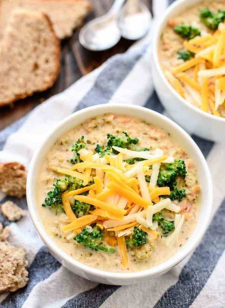 Slow Cooker Broccoli and Cheese Soup