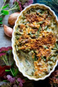 Thanksgiving Cheddar Green Bean Casserole