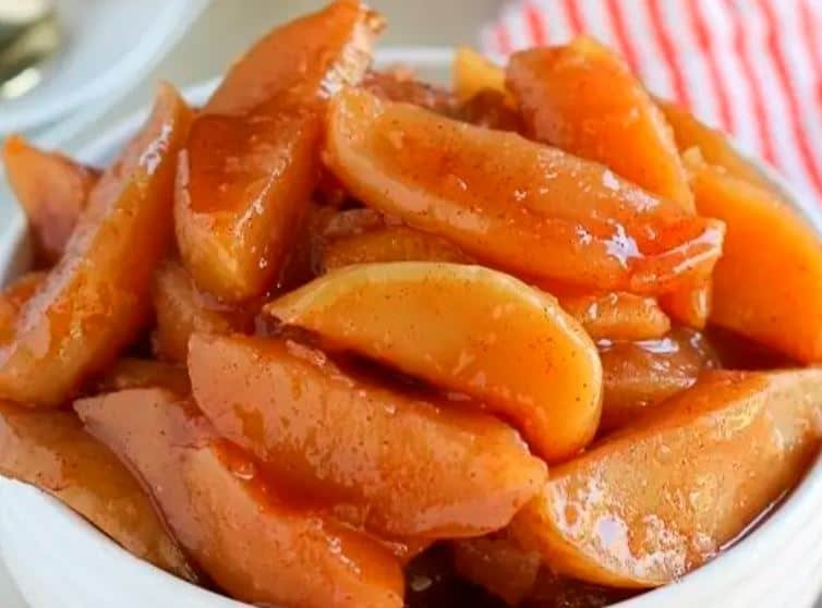 Slow Cooker Cinnamon Apples
